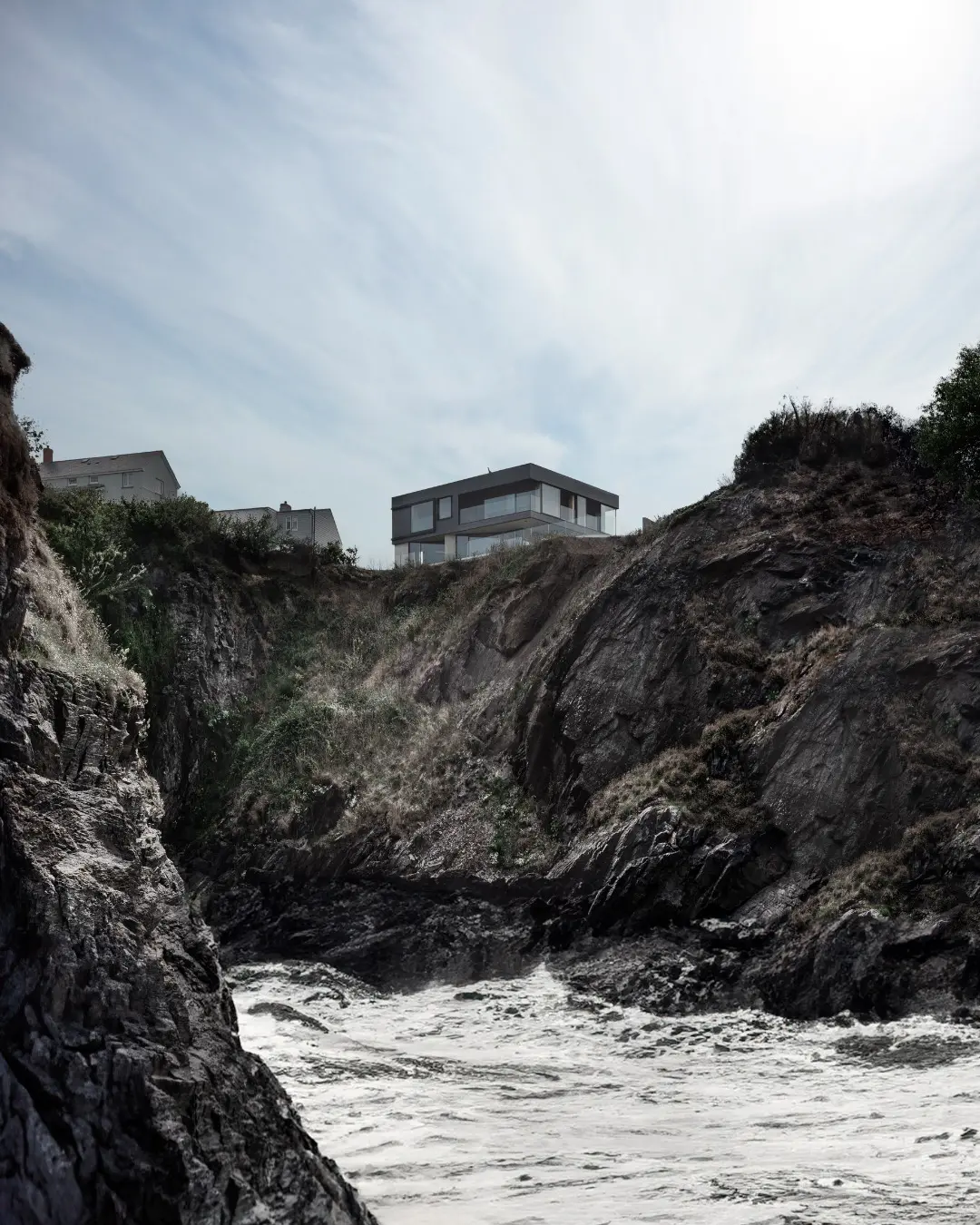 Edge House breathtaking clifftop setting